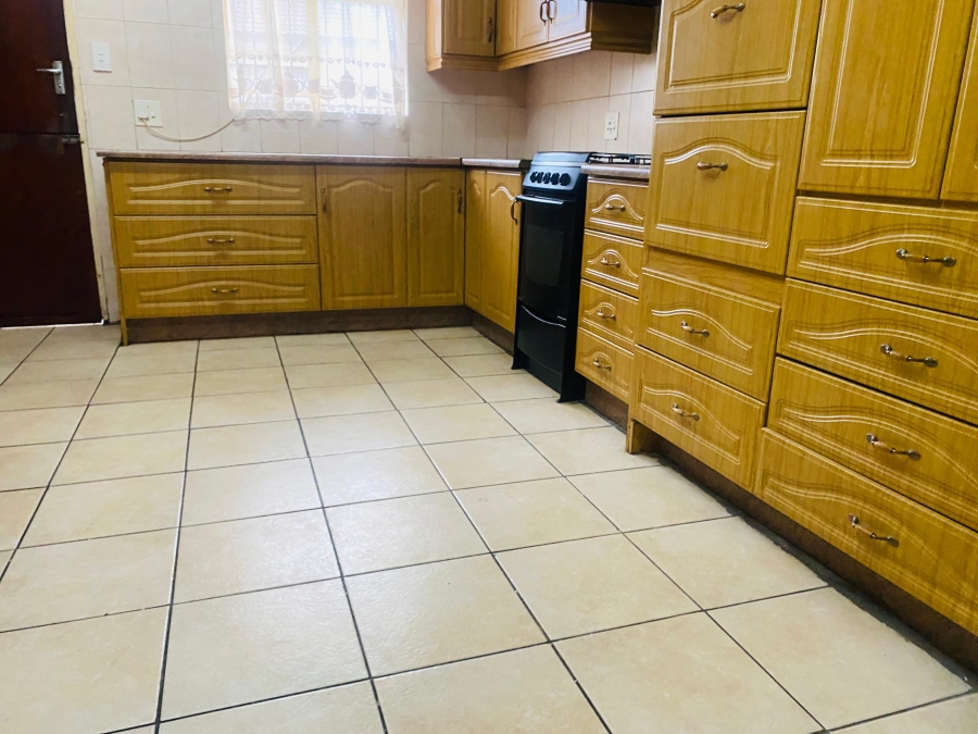 3 Bedroom Property for Sale in Roodia Free State